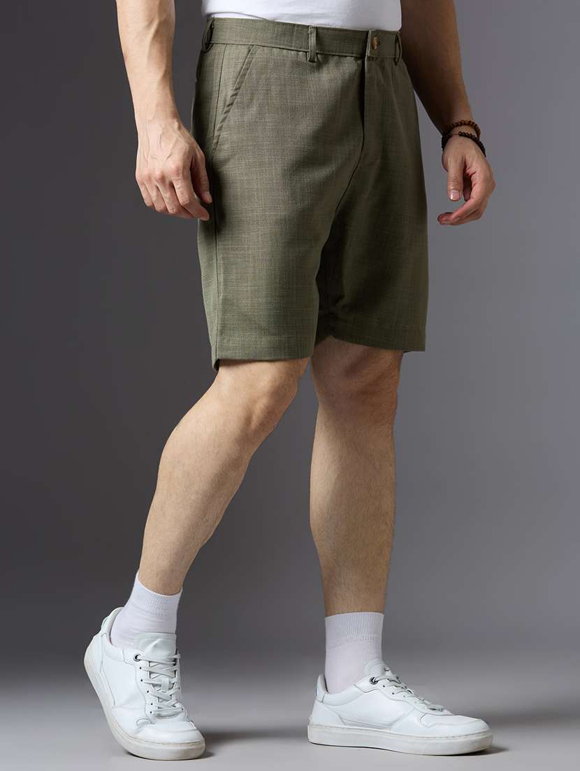 men self design mid rise regular fit shorts