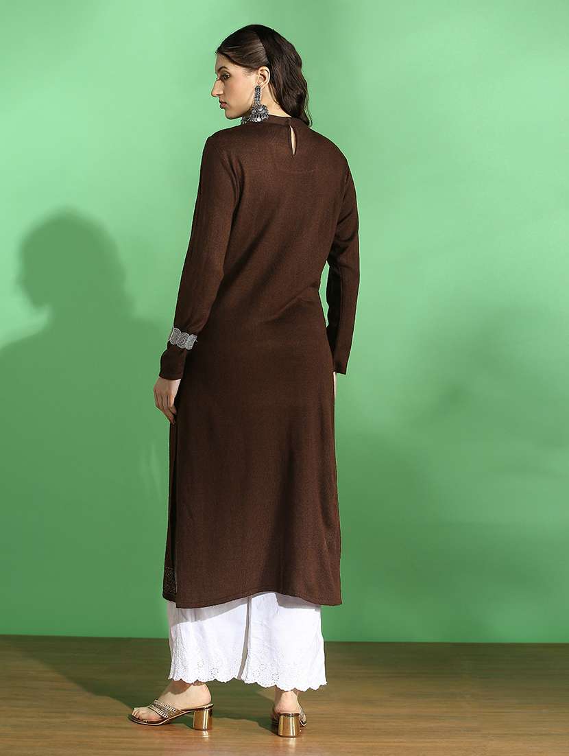 globus women brown round neck full sleeves placement weave knitted acrylic loose fit winter wear kurta - 22069705 -  Standard Image - 3