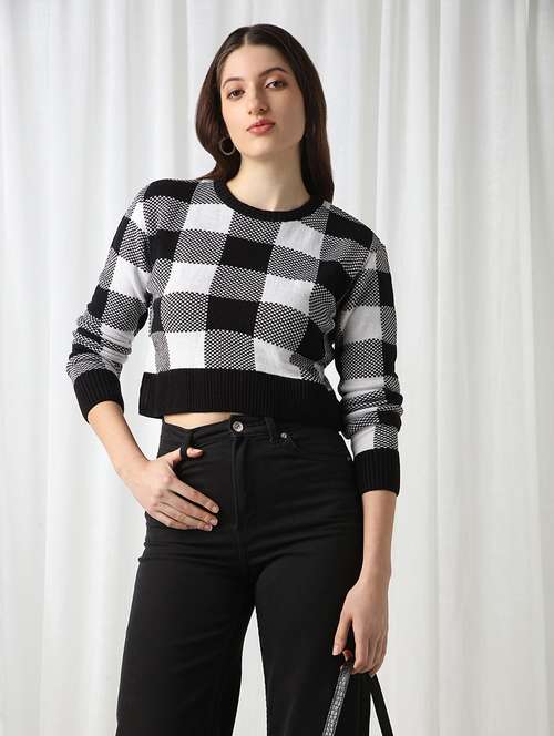 globus women black checkered round neck long sleeves acrylic pullover crop sweater  - 22069718 -  Standard Image - 0