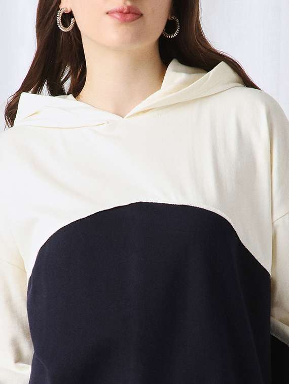 globus women navy blue colorblock drop shoulder sleeves ribbed hem hooded oversized sweatshirt - 22069750 -  Standard Image - 3