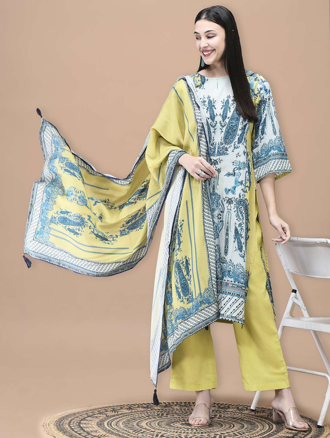 women printed three quarter sleeve kurta pant with dupatta set