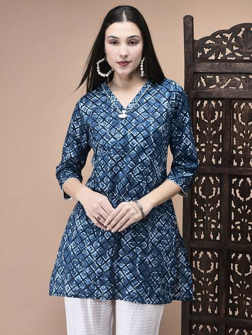 women printed three quarter sleeve kurti - 22070693 - Standard Image - 0