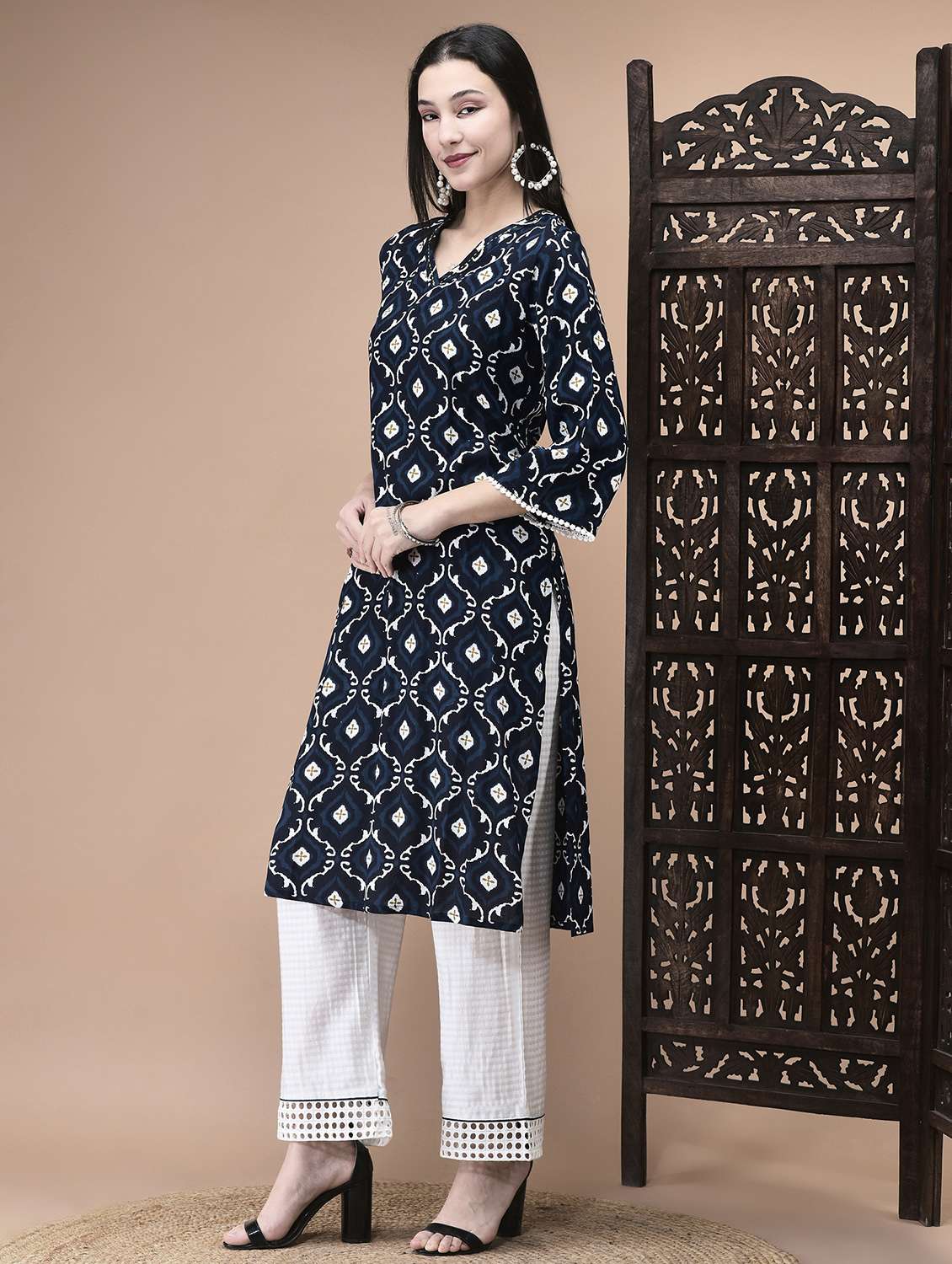 women printed three quarter sleeve straight kurta - 22070840 - Standard Image - 3