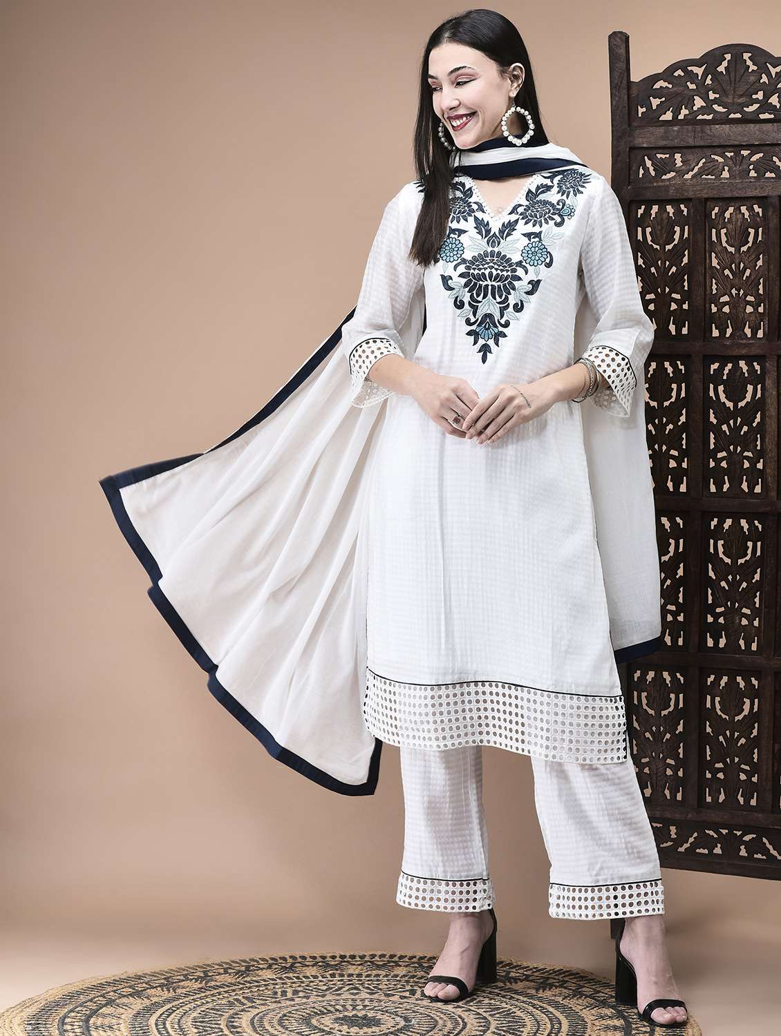 women self design three quarter sleeve kurta pant with dupatta set