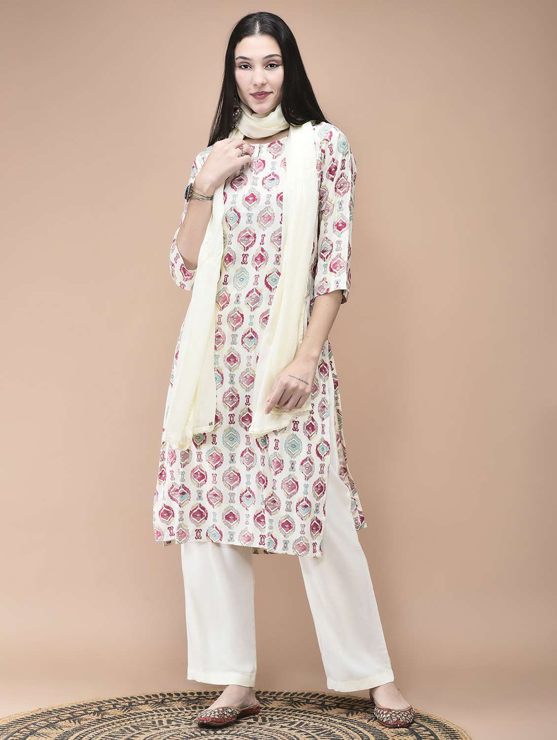 women printed three quarter sleeve kurta pant with dupatta set