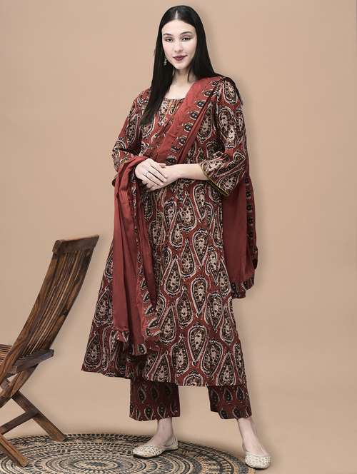 women printed three quarter sleeve kurta pant with dupatta set - 22070850 - Standard Image - 0