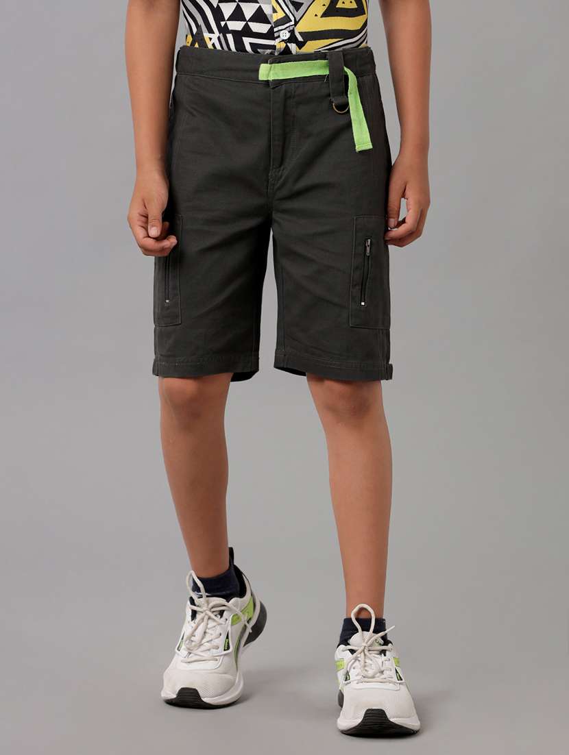 boys solid mid rise regular fit shorts 