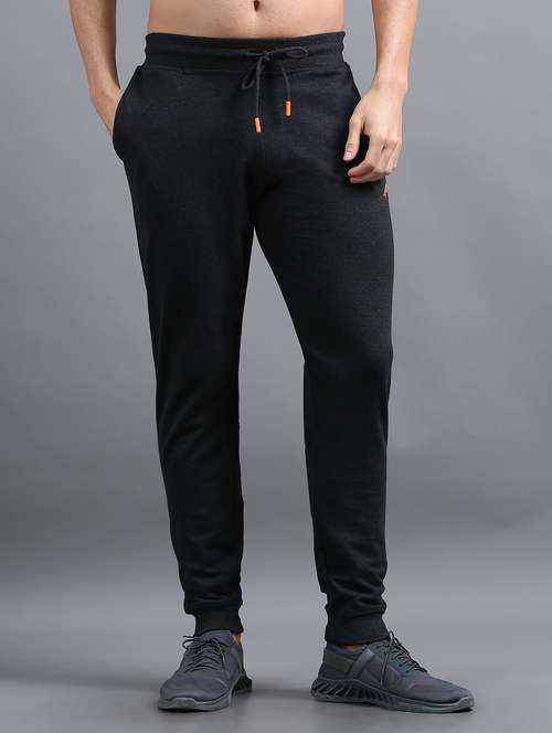 men solid mid rise regular fit jogger - 22070964 - Standard Image - 0