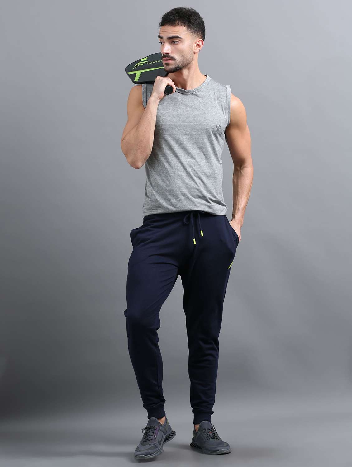 men solid mid rise regular fit jogger - 22070965 -  Standard Image - 3