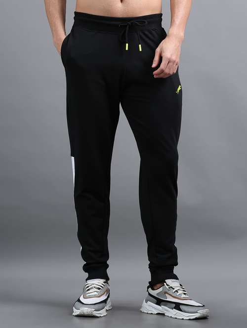 men placement print mid rise regular fit jogger - 22070968 -  Standard Image - 0