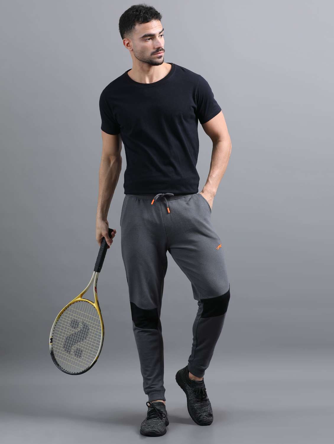 men color block mid rise regular fit jogger - 22070971 -  Standard Image - 3