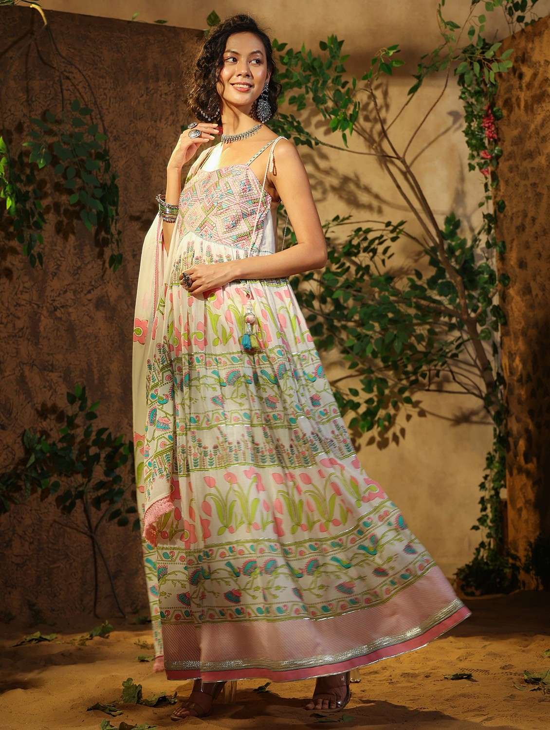 women printed sleeveless kurta dupatta set
