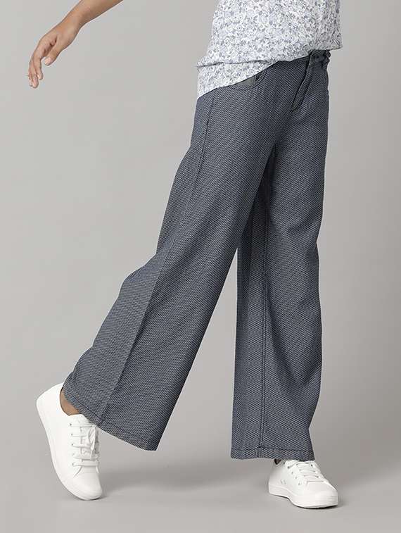 girls solid mid rise wide leg jeans - 22071242 - Zoom Image - 0