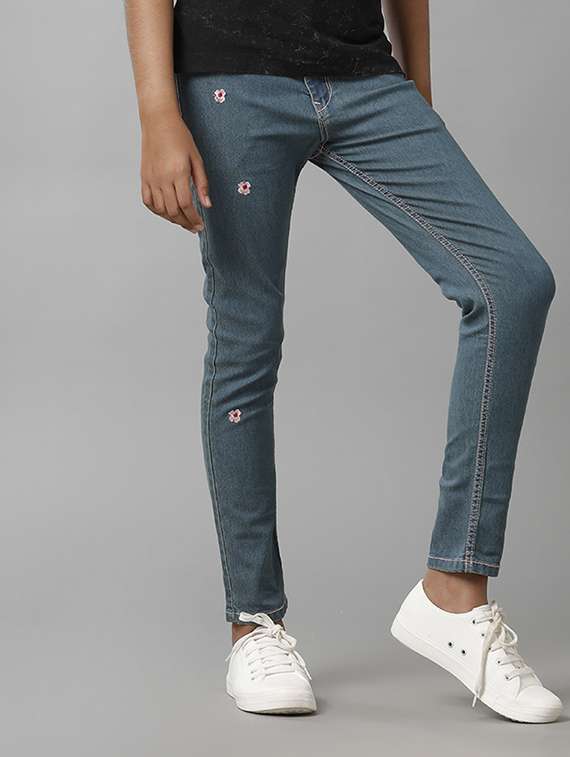 girls solid mid rise slim fit jean - 22071248 - Zoom Image - 0