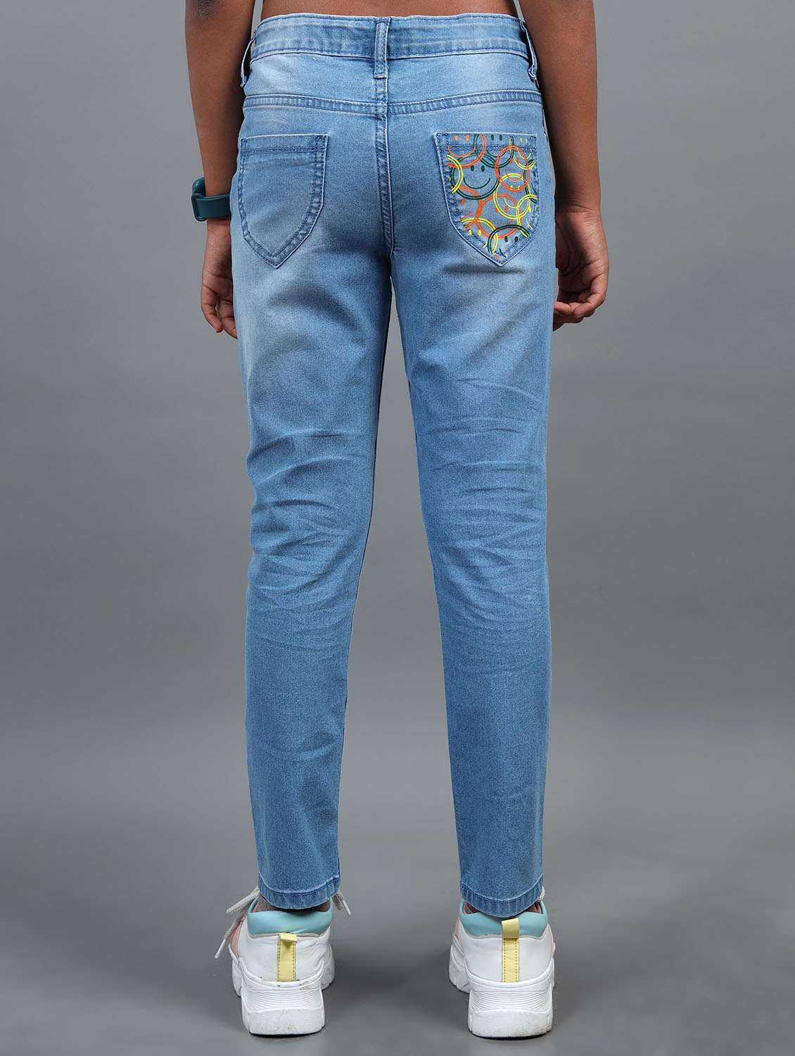 girls solid mid rise slim fit jean