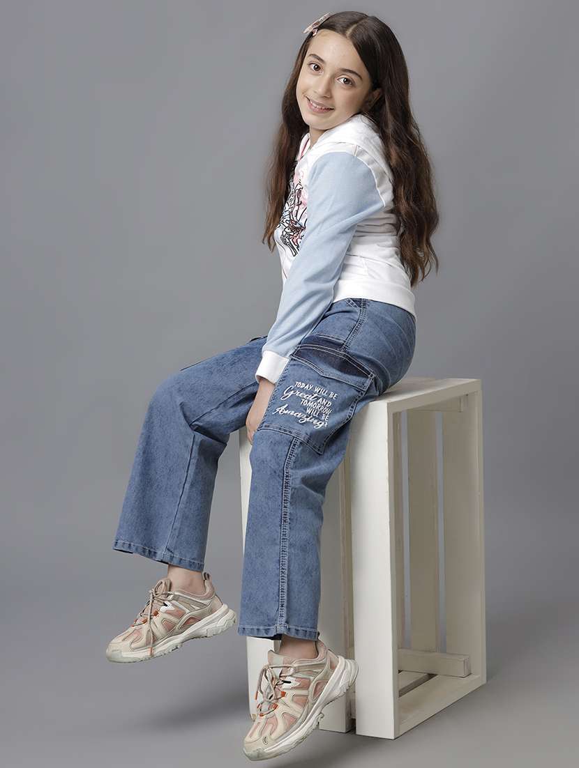 girls solid mid rise relaxed fit cargo - 22071271 - Standard Image - 3