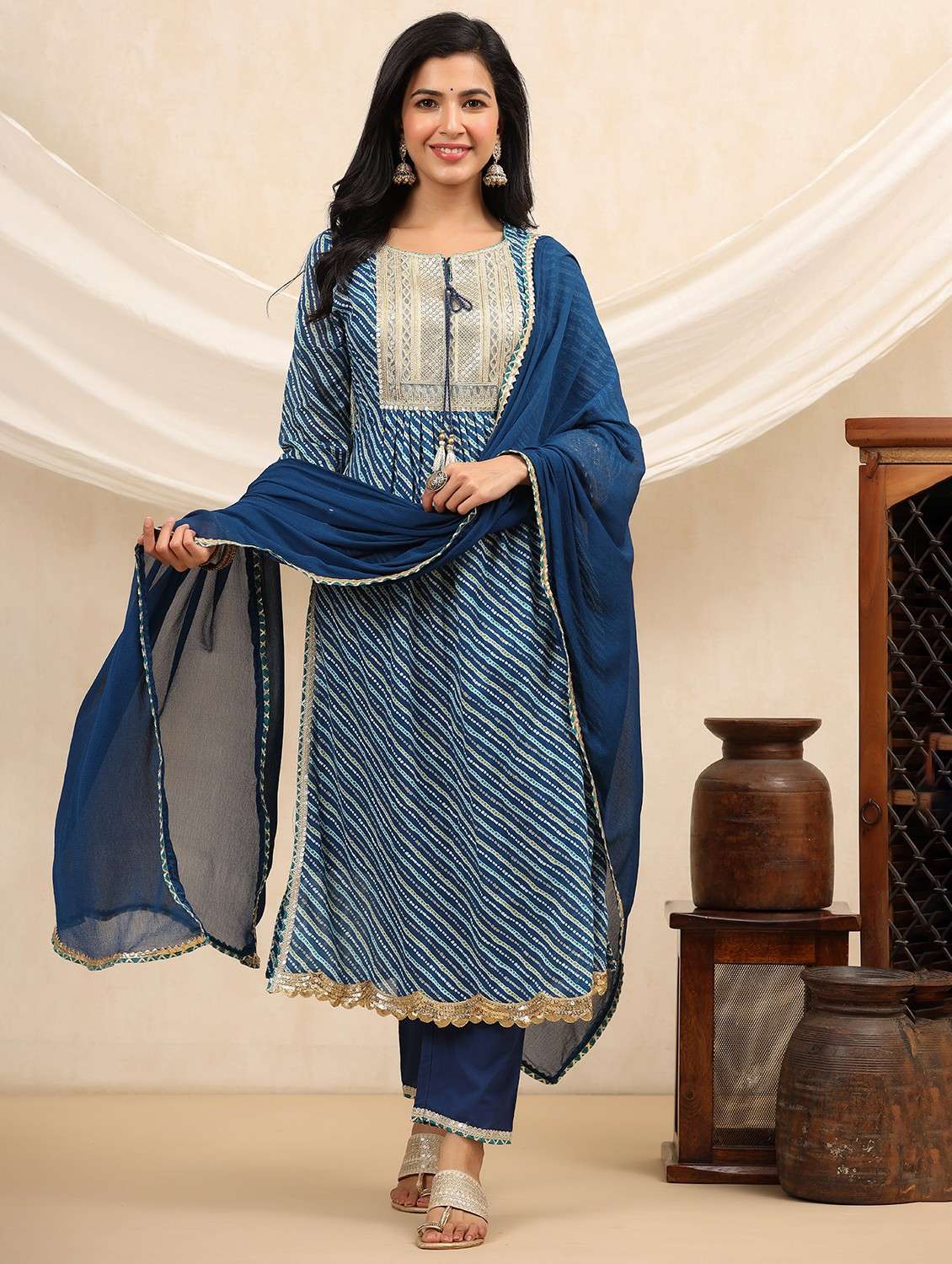 women printed three quarter sleeve kurta pant with dupatta set - 22071530 - Zoom Image - 0