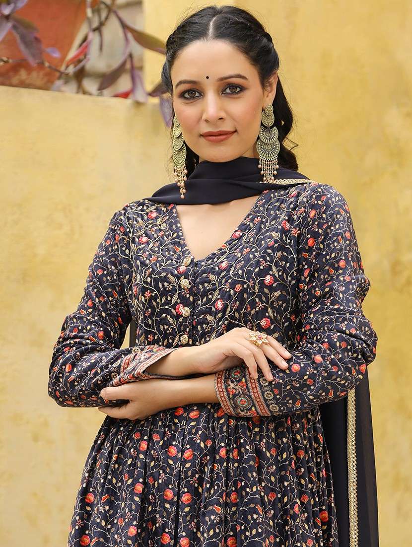 women printed three quarter sleeve kurta sharara with dupatta set - 22071534 - Standard Image - 3