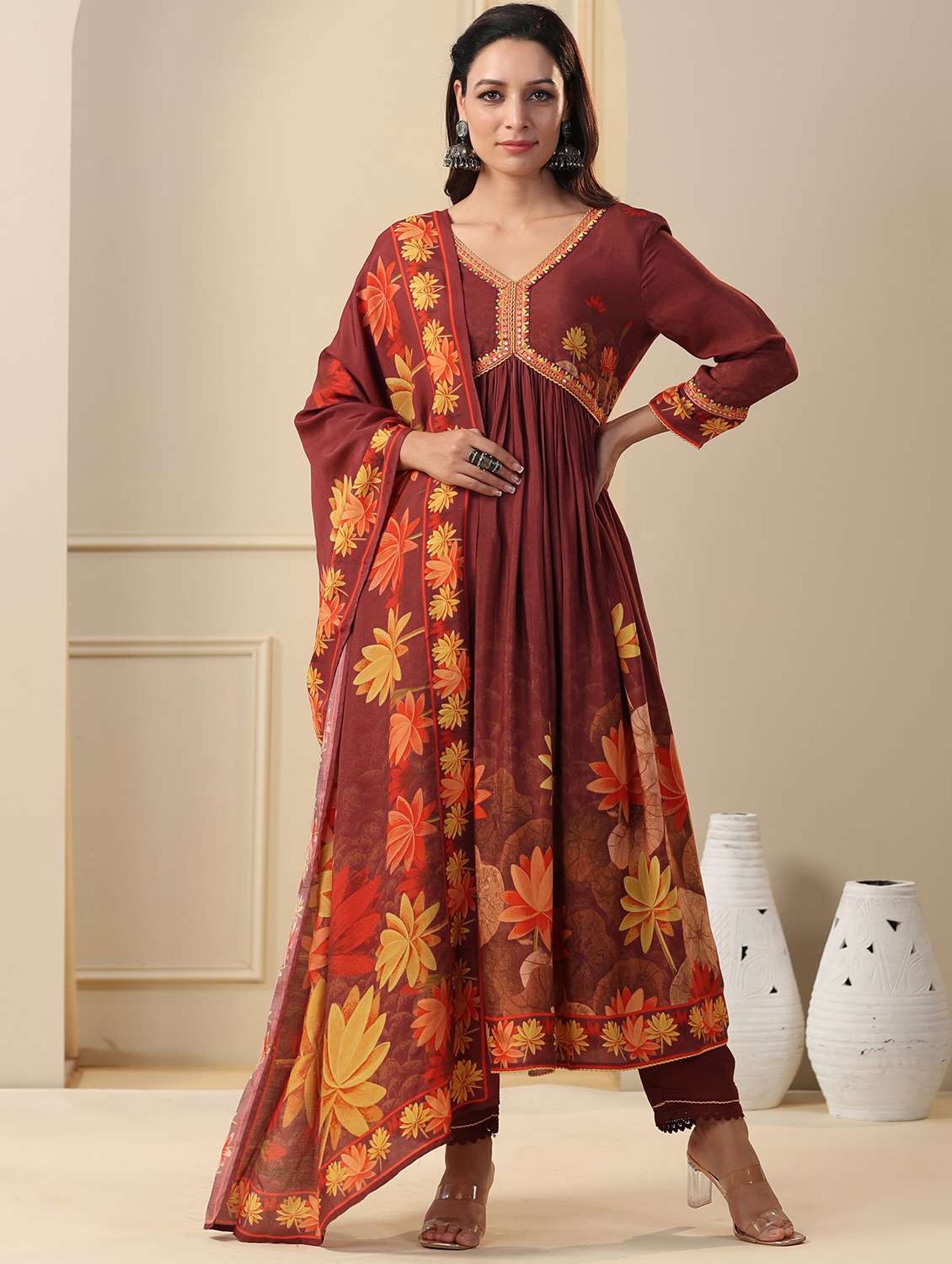 women printed three quarter sleeve kurta pant with dupatta set - 22071541 - Zoom Image - 0