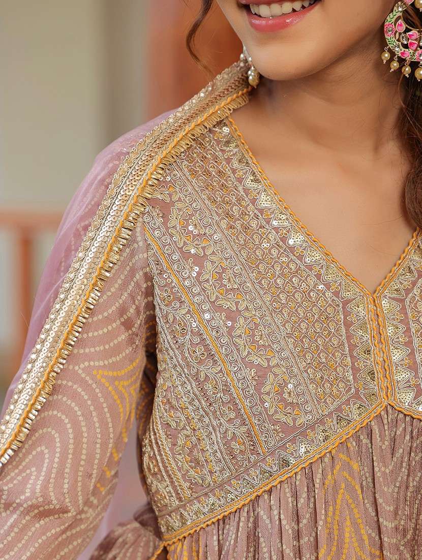 brown chiffon kurta pant set - 22071544 - Standard Image - 3