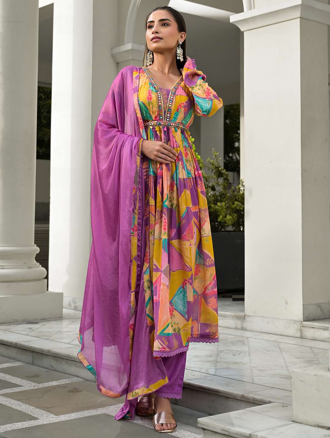 women long sleeve kurta pant with dupatta set - 22071549 - Zoom Image - 0