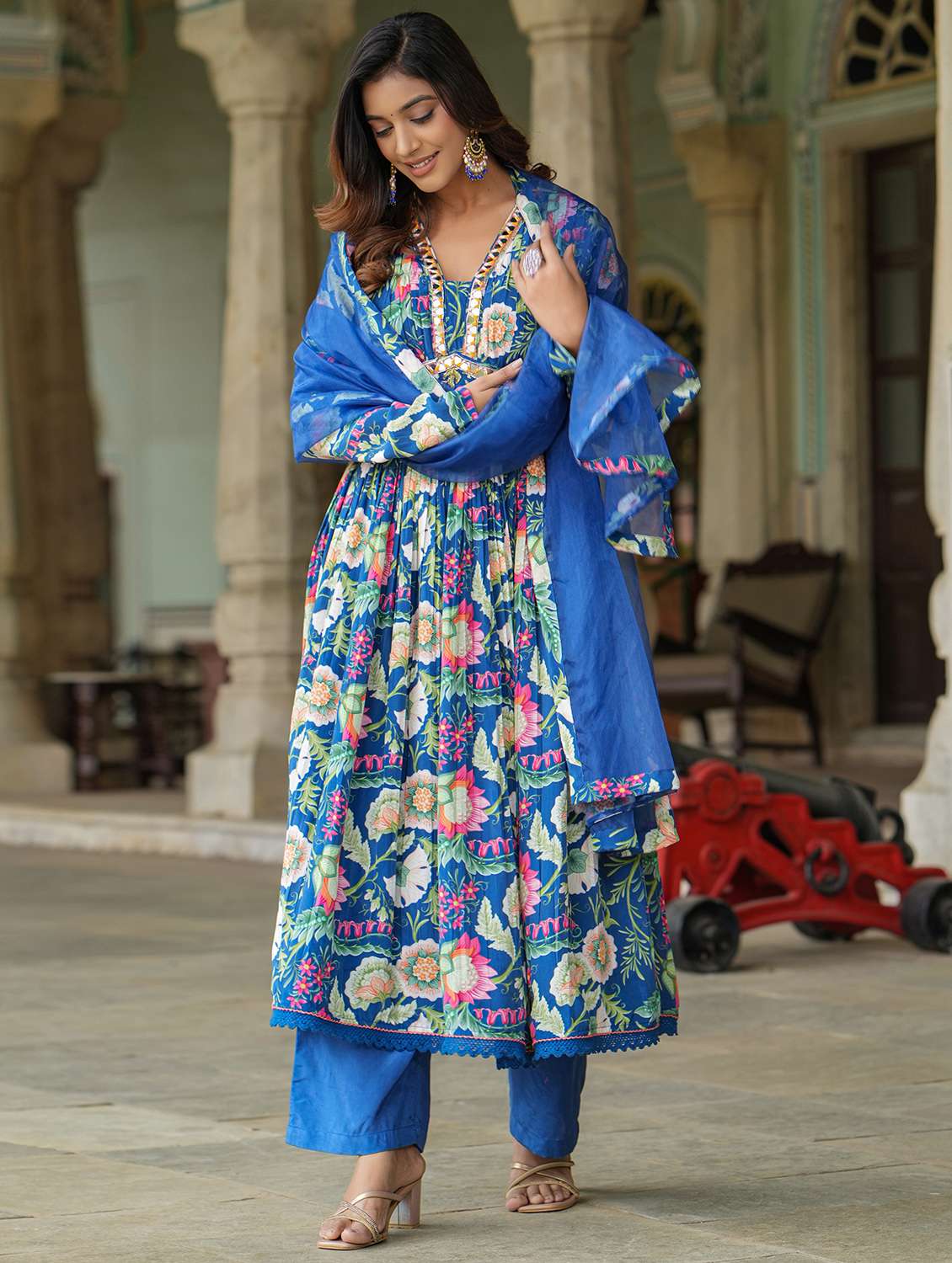 women long sleeve kurta pant with dupatta set - 22071552 -  Standard Image - 5