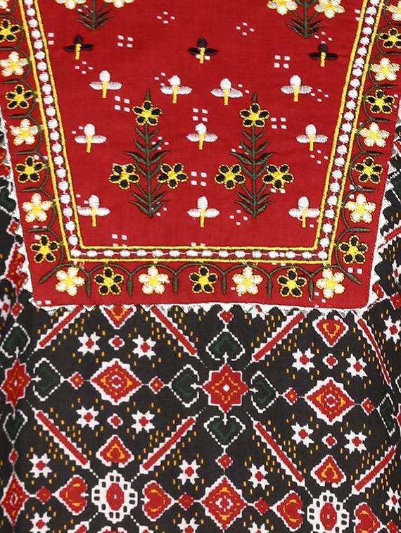 women printed three quarter sleeve straight kurta - 22071556 -  Standard Image - 5