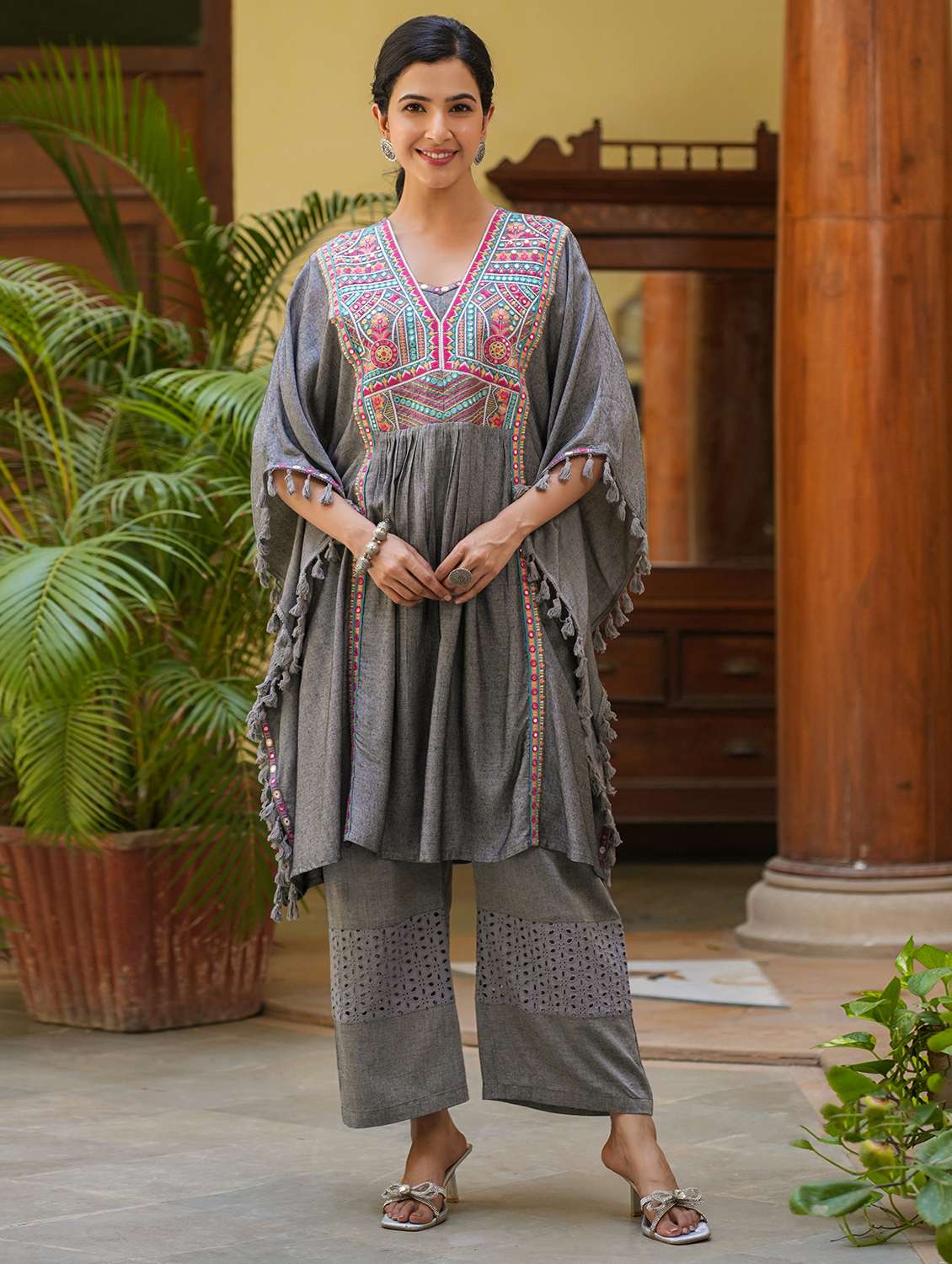 women embroidered kaftan and palazzo set - 22071566 - Zoom Image - 0