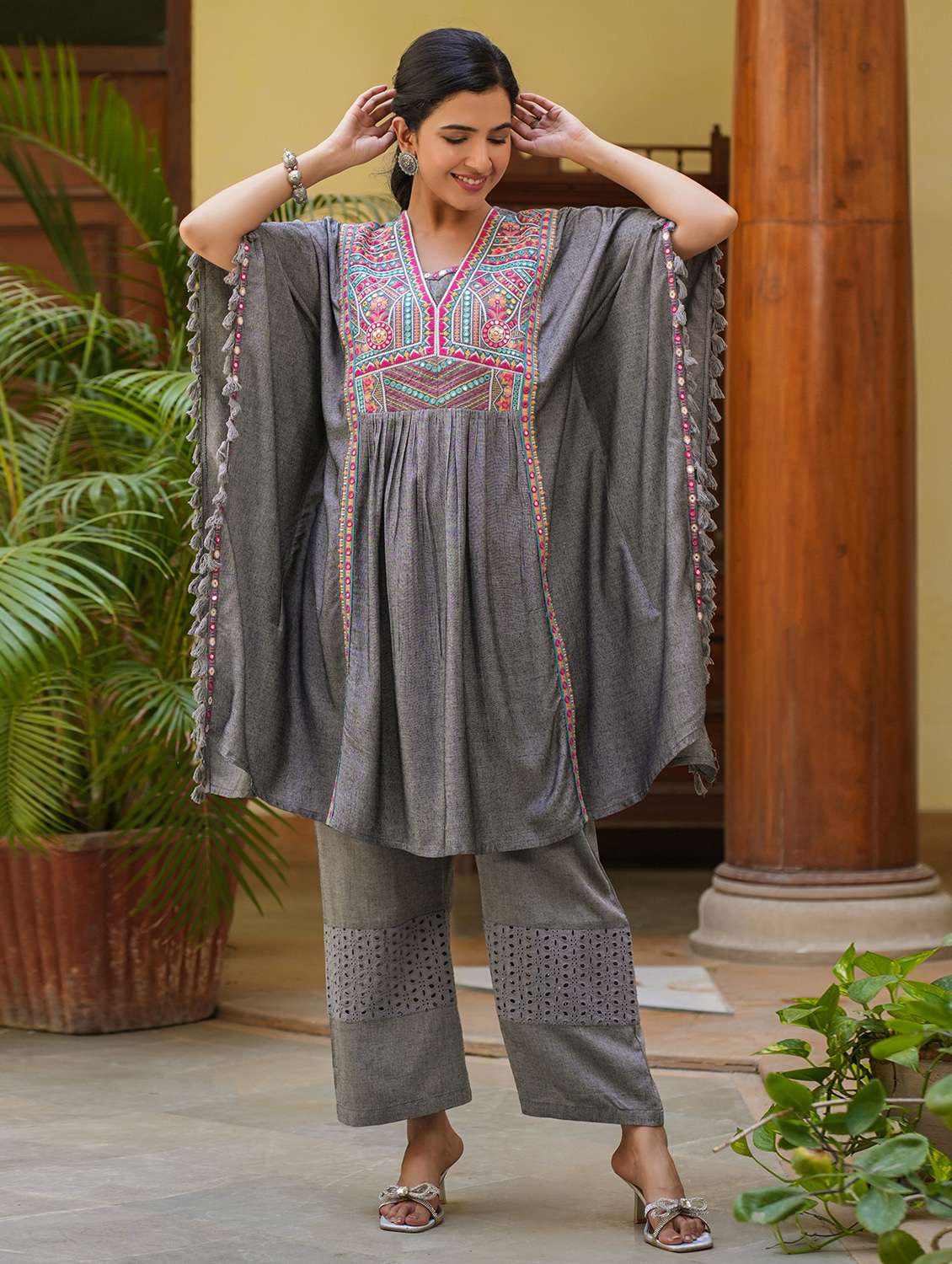 women embroidered kaftan and palazzo set - 22071566 - Standard Image - 5