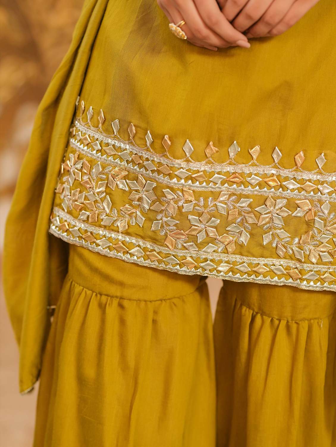 women solid with work three quarter sleeve kurta sharara with dupatta set - 22072074 -  Standard Image - 3