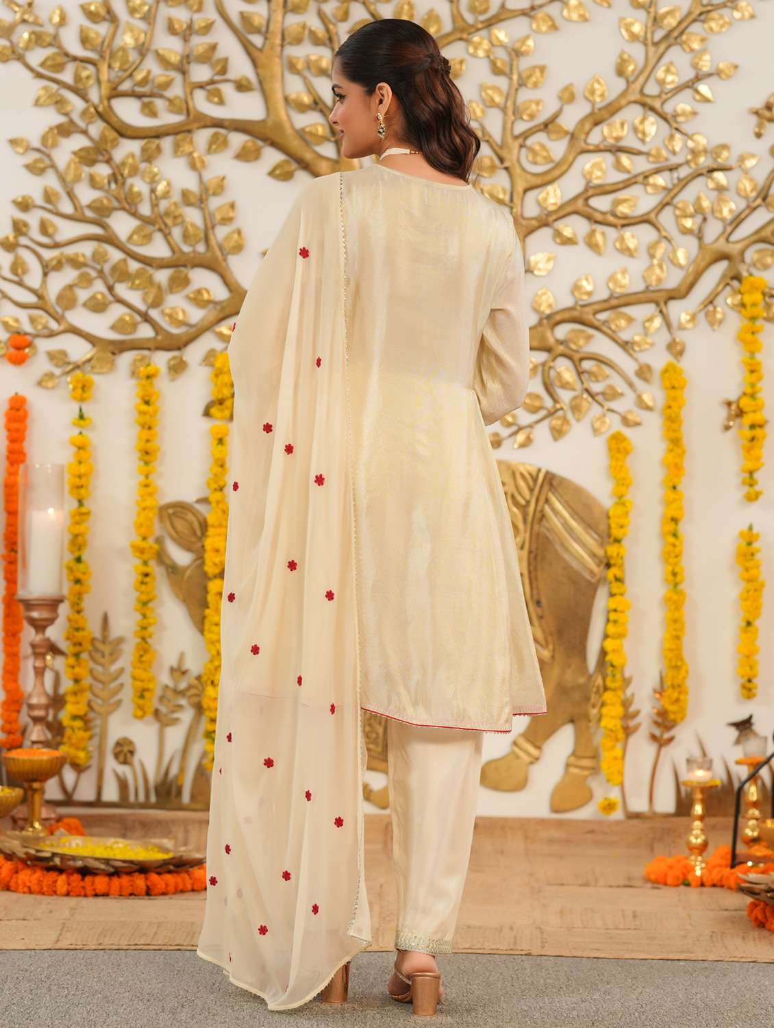 women solid with work three quarter sleeve kurta salwar with dupatta set - 22072080 -  Standard Image - 3