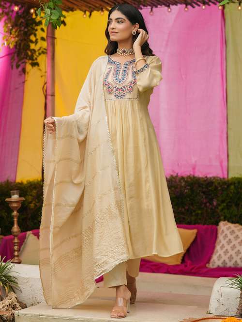 women solid with work three quarter sleeve kurta pant with dupatta set - 22072089 - Standard Image - 0