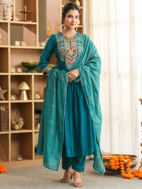 women solid with work three quarter sleeve kurta pant with dupatta set - 22072094 -  Standard Image - 0