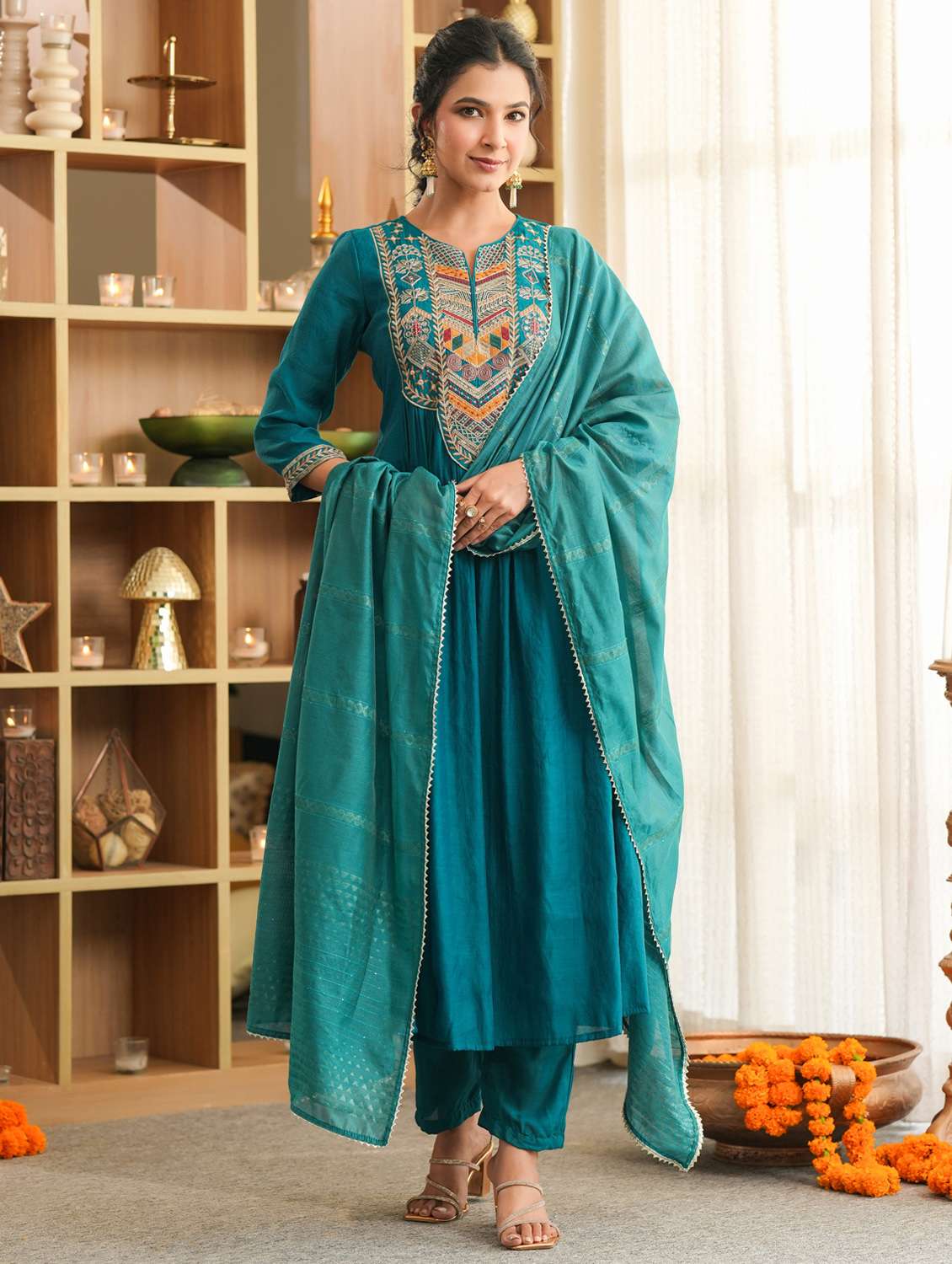 women solid with work three quarter sleeve kurta pant with dupatta set - 22072094 -  Zoom Image - 0