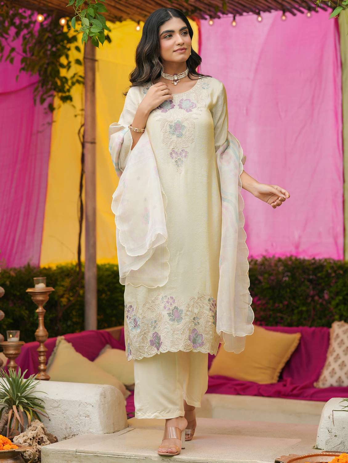 women solid with work three quarter sleeve kurta pant with dupatta set - 22072097 - Standard Image - 3