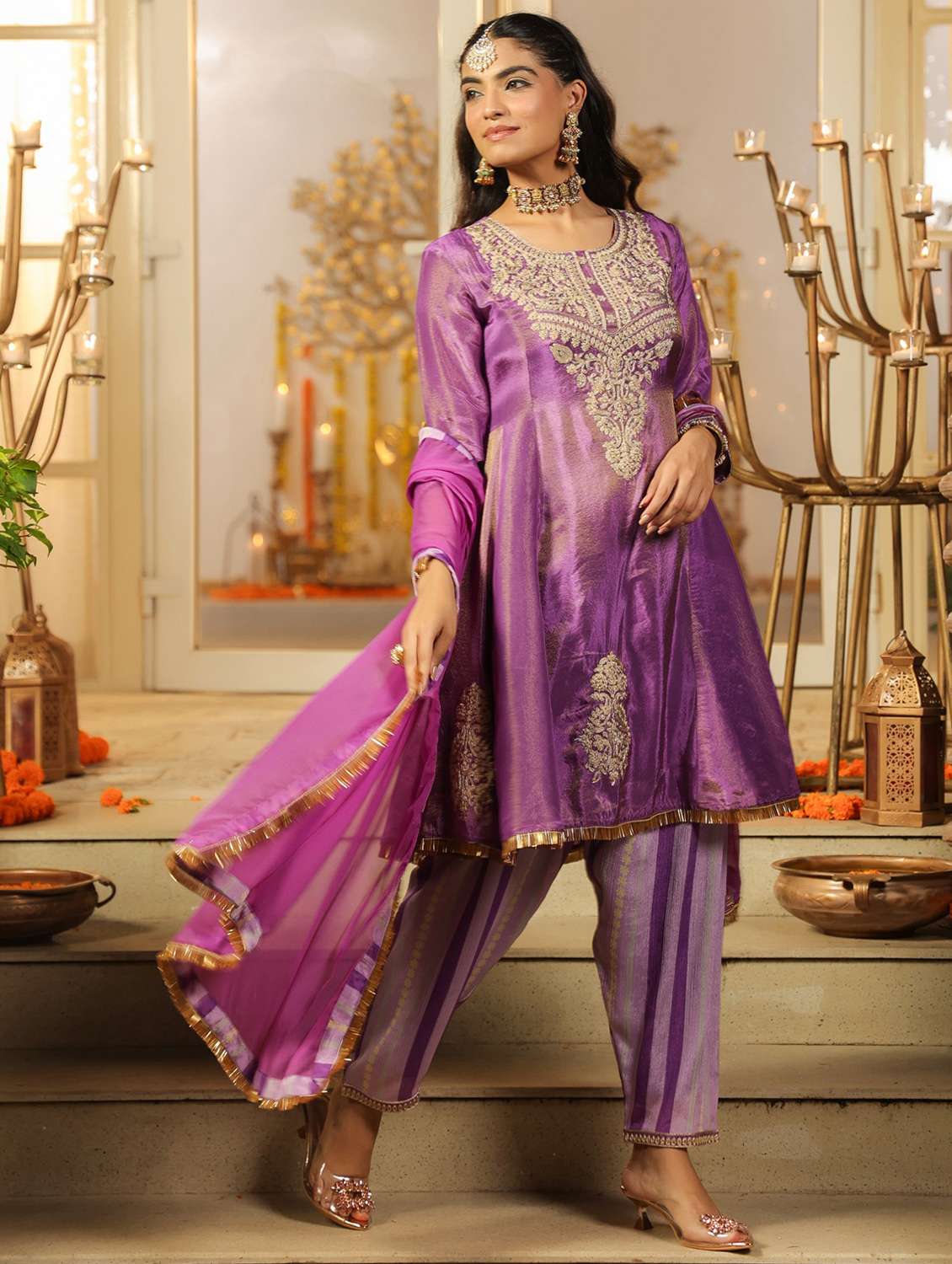 women solid with work three quarter sleeve kurta salwar with dupatta set - 22072100 - Standard Image - 3