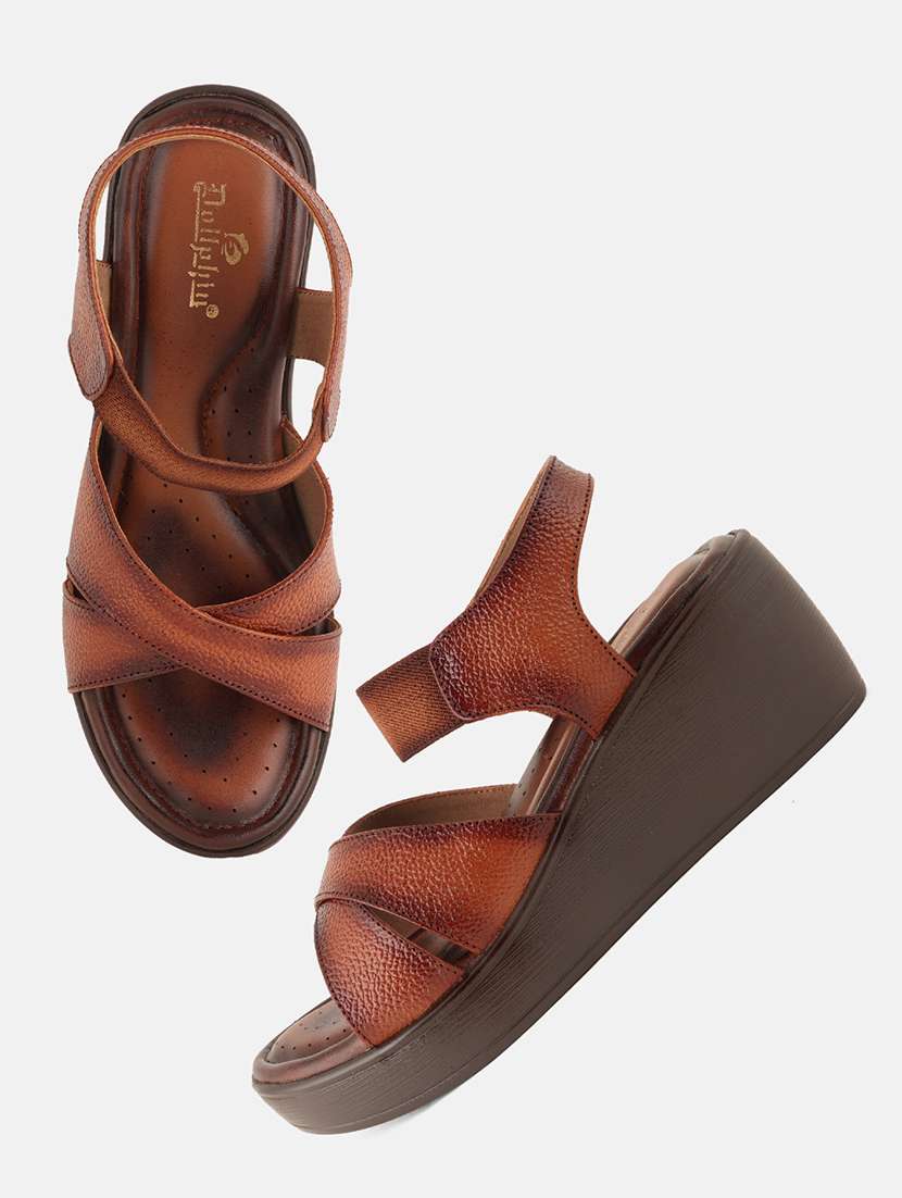women solid back strap wedges - 22072132 - Standard Image - 5