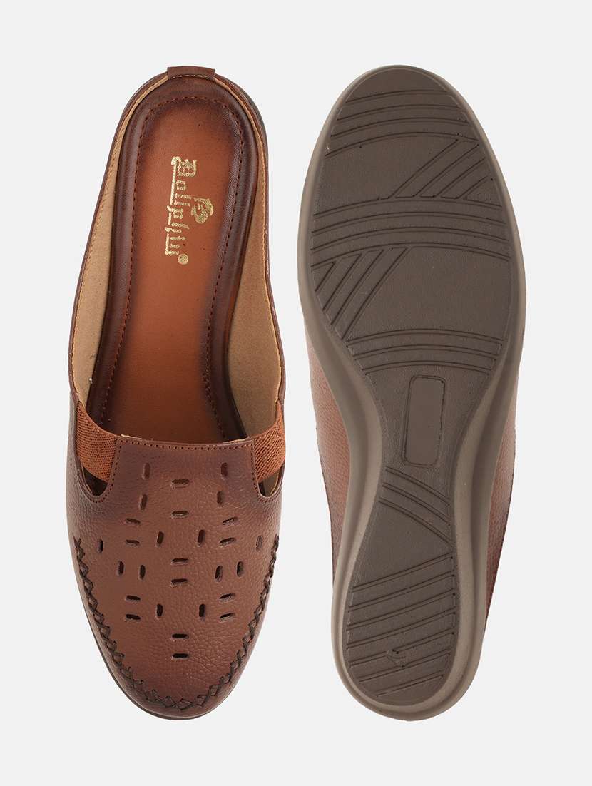 women solid slip on mule - 22072162 - Standard Image - 3
