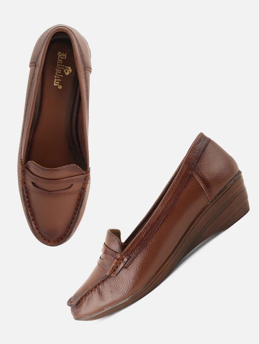 women solid slip on platform wedge - 22072175 - Standard Image - 5