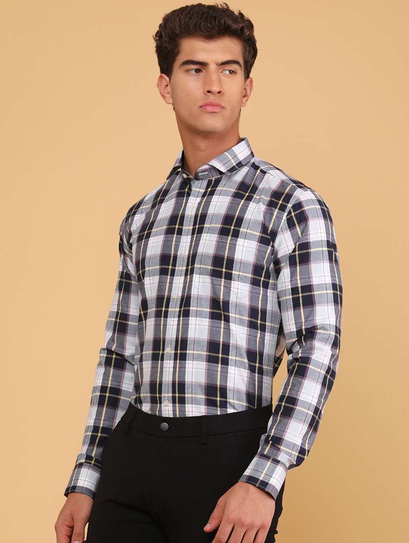 men slim fit cotton checks spread collar shirt