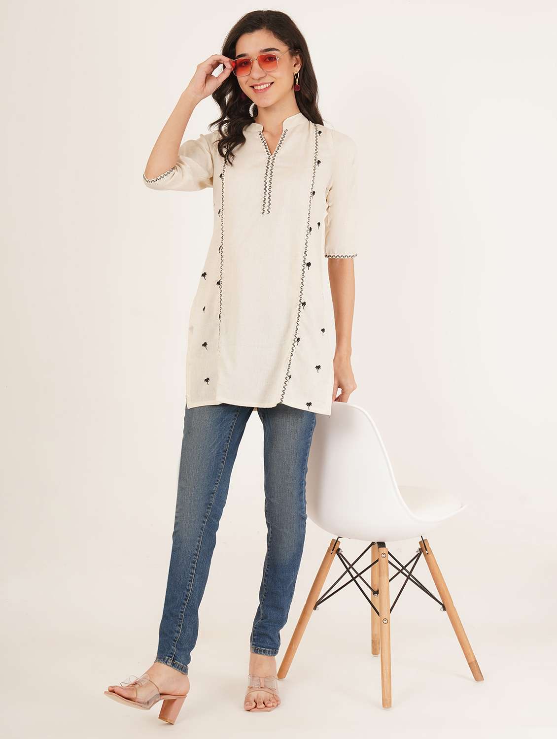 women embroidered three quarter sleeve straight kurti - 22072453 -  Standard Image - 3