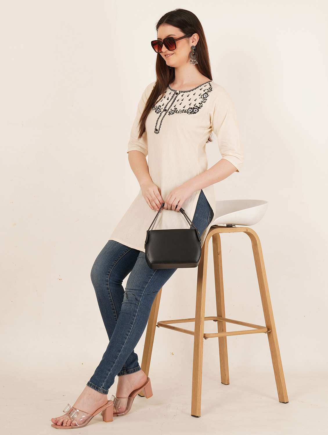women embroidered three quarter sleeve straight kurti - 22072562 - Standard Image - 5