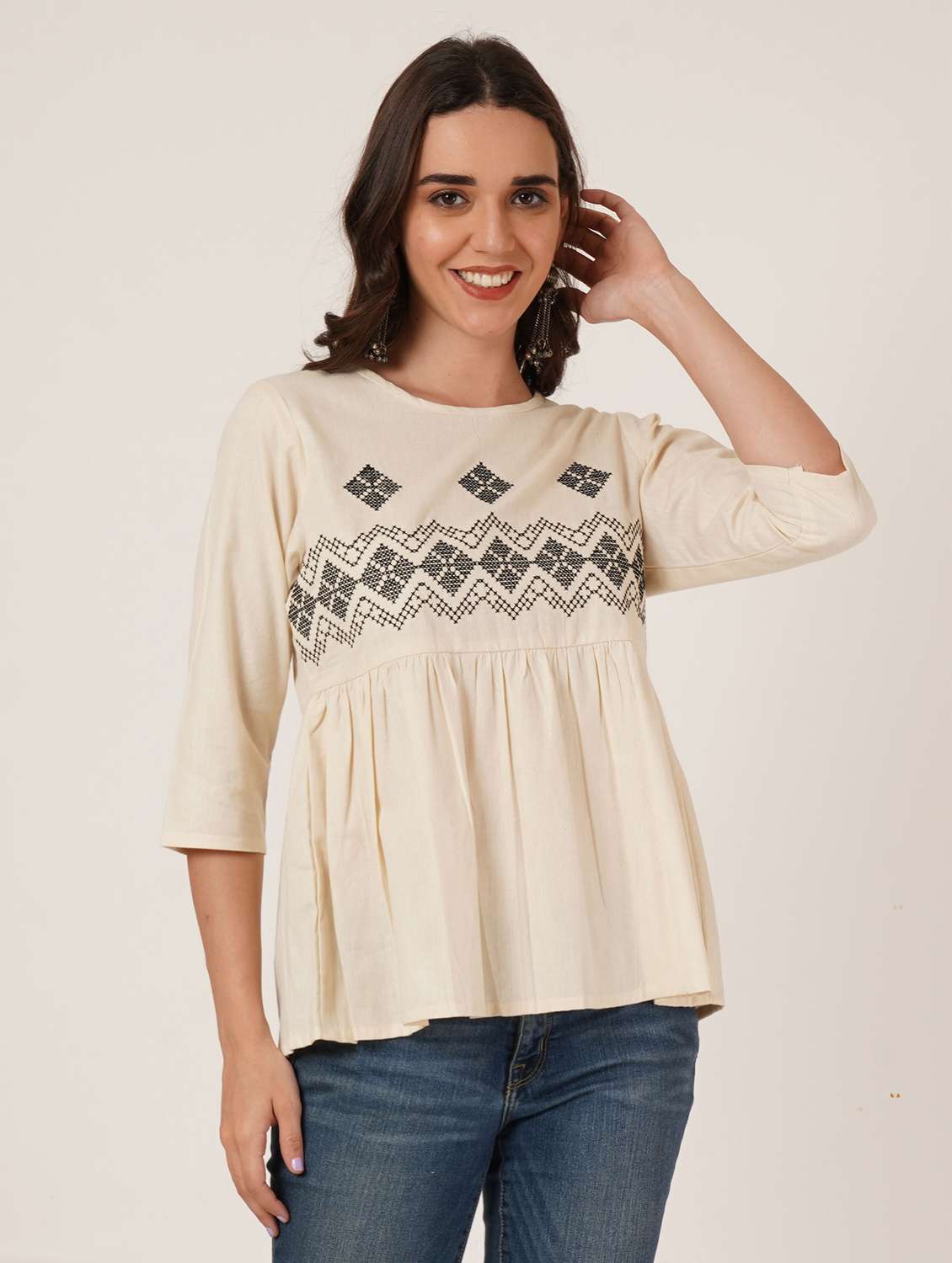 women embroidered roun neck ethnic top