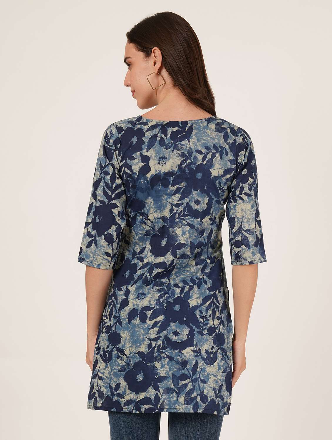 women floral printed three quarter sleeve straight kurti - 22072575 -  Standard Image - 3