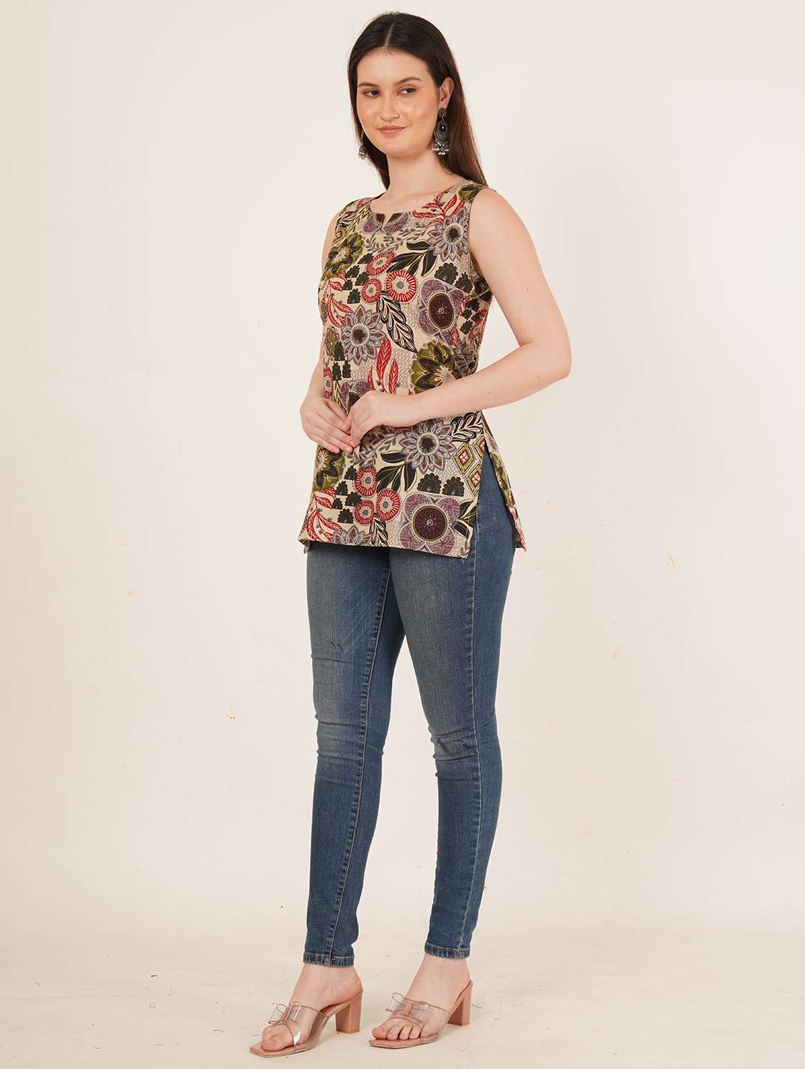 women printed sleeveless straight kurti - 22072586 -  Standard Image - 5