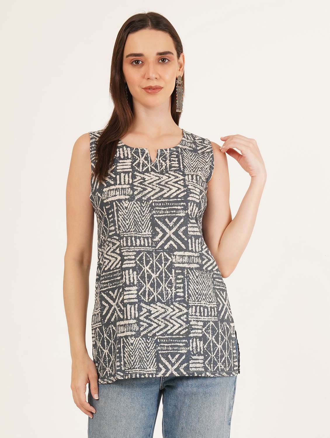 women printed sleeveless straight kurti - 22072592 - Zoom Image - 0