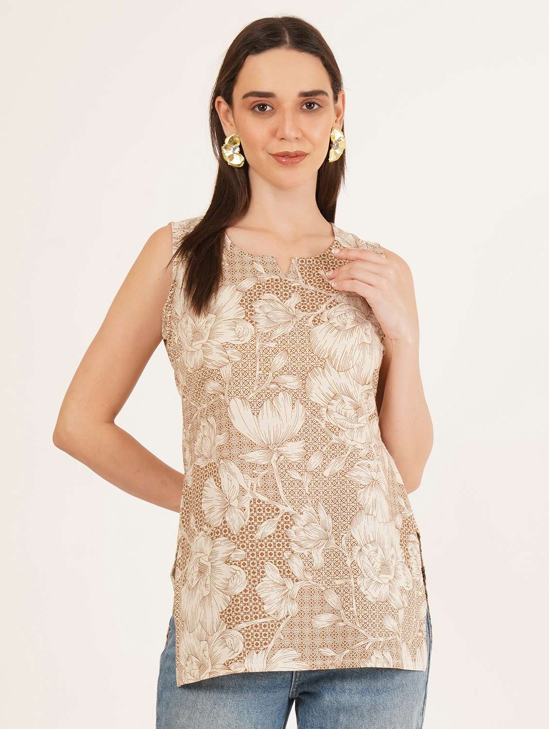 women floral printed sleeveless straight kurti