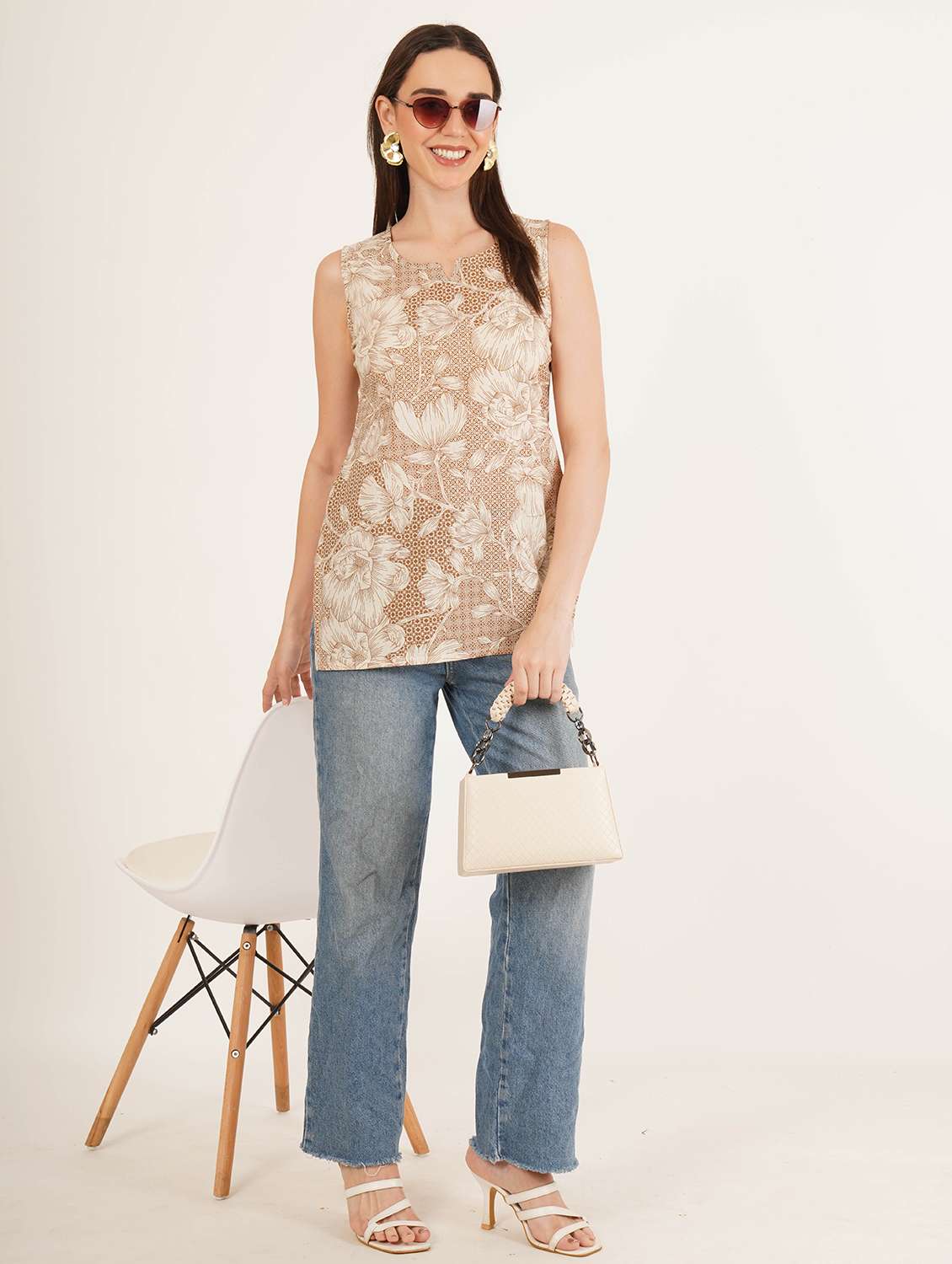 women floral printed sleeveless straight kurti - 22072595 -  Standard Image - 3