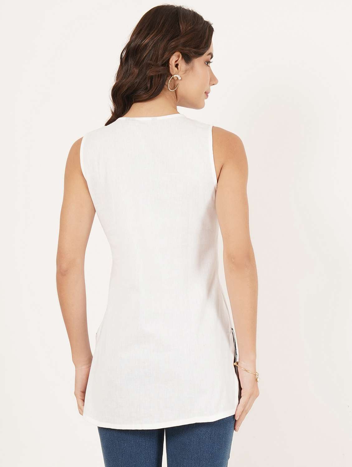 women solid with work sleeveless straight kurti - 22072600 -  Standard Image - 5