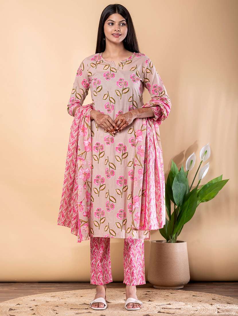 women floral three quarter sleeve kurta pant with dupatta set